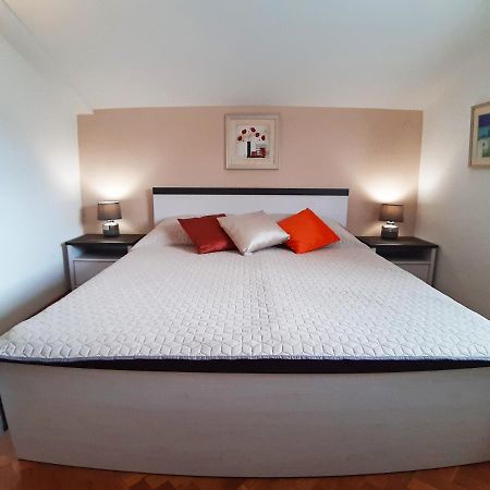 Apartments Zrinka 793 Porec Esterno foto