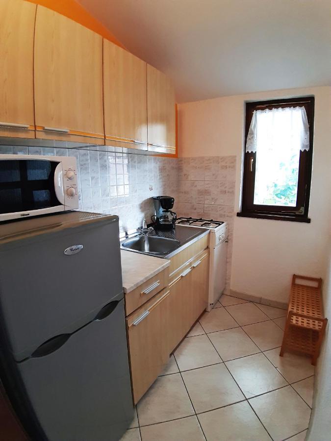 Apartments Zrinka 793 Porec Esterno foto