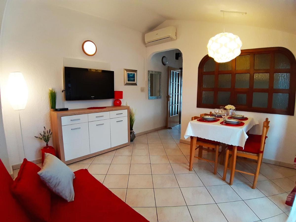 Apartments Zrinka 793 Porec Esterno foto