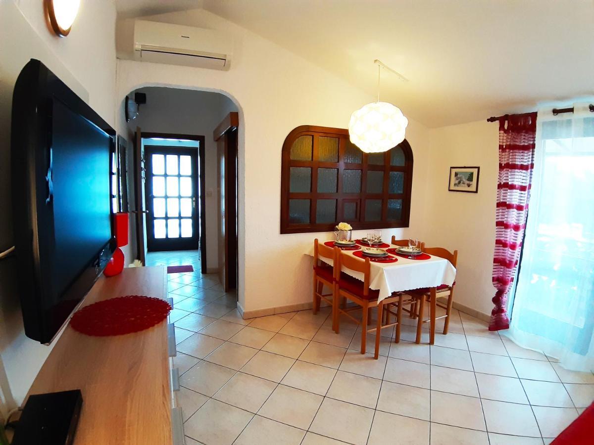 Apartments Zrinka 793 Porec Esterno foto