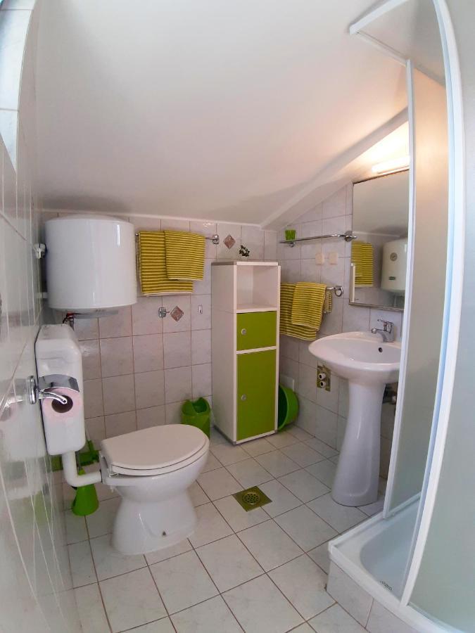Apartments Zrinka 793 Porec Esterno foto
