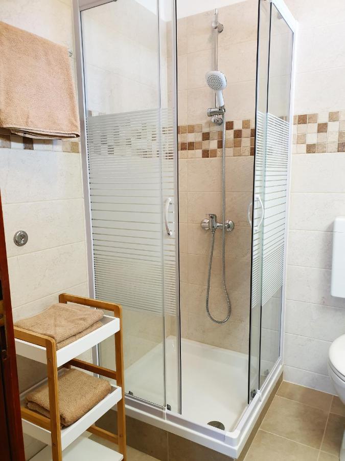 Apartments Zrinka 793 Porec Esterno foto